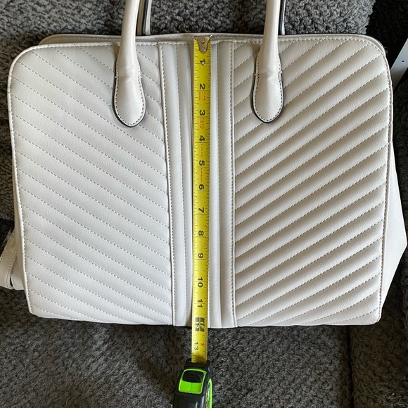 New large beige tote - Picture 13 of 13